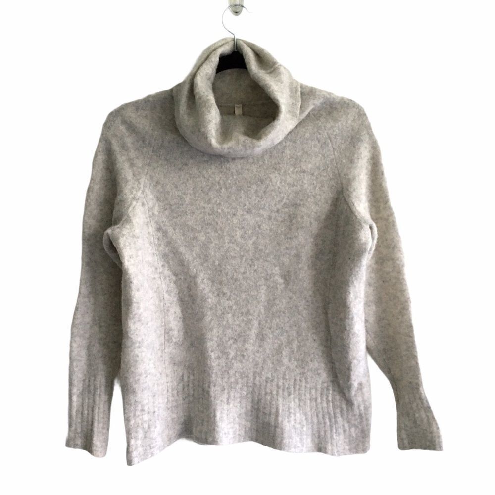 ARITZIA Babaton Plutarch Merino Wool Turtleneck Sweater Light Grey S